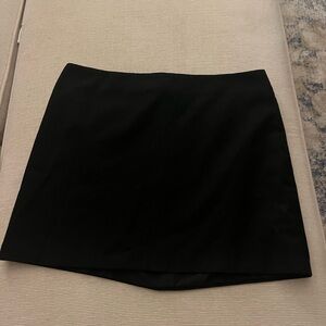 H&M Classic Black Mini Skirt